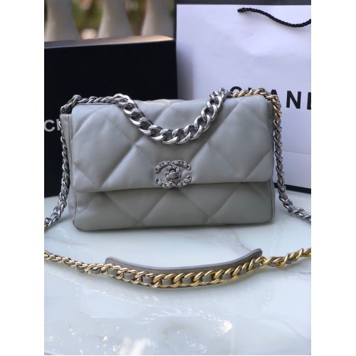 CHANEL Sac à rabat 19 en cuir d'agneau AS1160N gris