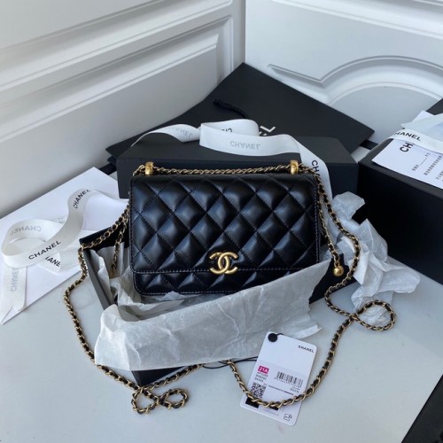 CHANEL Sac à bandoulière à rabat en cuir d'agneau AP2289 noir