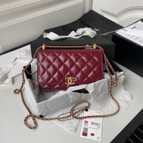 CHANEL Sac à bandoulière à rabat en cuir d'agneau AP2289 rouge