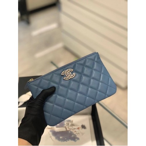 CHANEL PETITE POCHETTE Veau grainé Métal doré AP2968 bleu