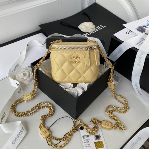 CHANEL PETIT VANITY AVEC CHAÎNE Agneau Métal doré AP2931 jaune clair
