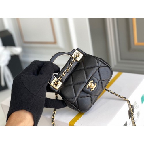 CHANEL Top Handle Micro Mini Wallet On Chain AP2206 Noir