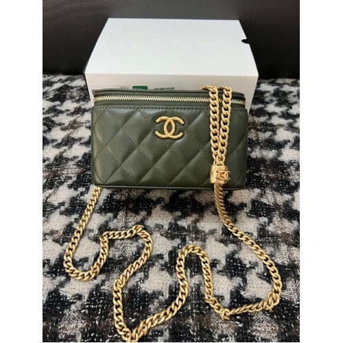CHANEL VANITY AVEC CHAÎNE 68106 vert noirâtre