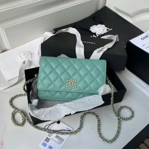CHANEL mini portefeuille sur chaîne AP2136 vert