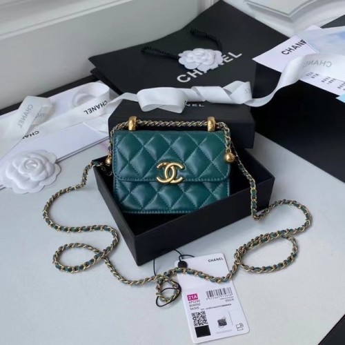 CHANEL mini portefeuille sur chaîne AP2290 vert