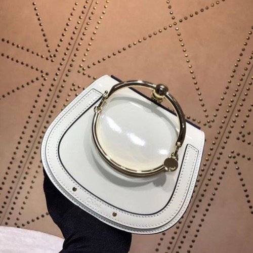 CHLOE Petit sac à bracelet en cuir verni Nile 3E1302 BLANC