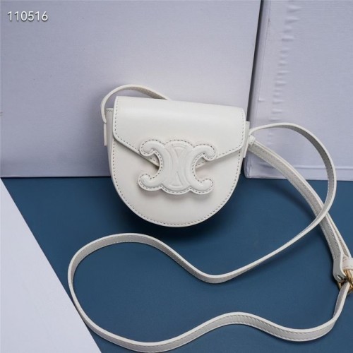 Celine FOLCO CUIR TRIOMPHE EN CUIR DE VEAU LISSE 10J303 BLANC