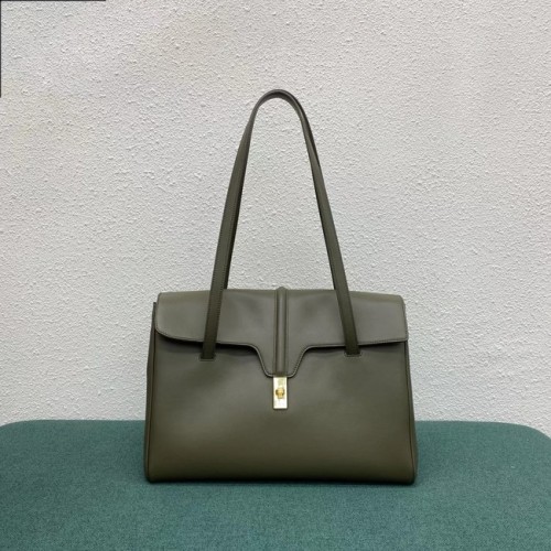 Celine GRAND SAC SOFT 16 EN CUIR DE VEAU GRAINÉ SOUPLE 194043 vert