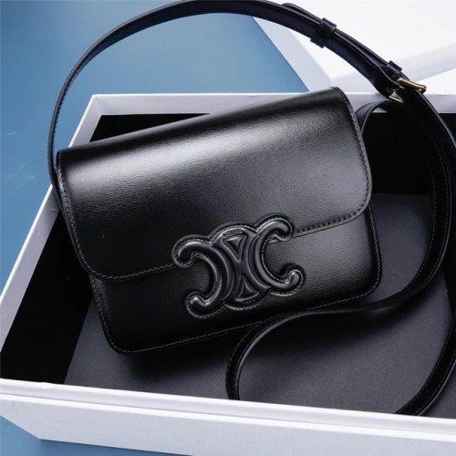 Celine TEEN CLASSIC SAC EN CUIR DE VEAU BOX 199233 noir