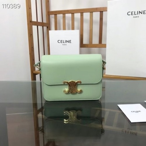 Celine SAC TEEN TRIOMPHE EN CUIR DE VEAU BRILLANT MINÉRAL 188423 vert clair