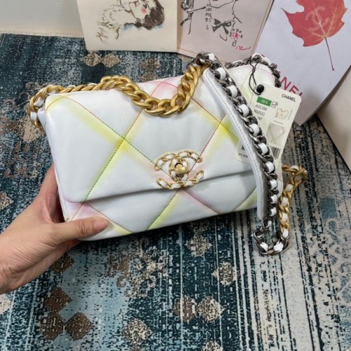 Sac à rabat Chanel 19 AS1160 ligne White&Rainbow