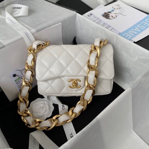 Chanel 2022SS Petit Sac à Rabat Agneau Métal Doré AS3214 Blanc