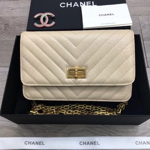 Chanel 2.55 Wallet on Chain A70328 crème-blanc