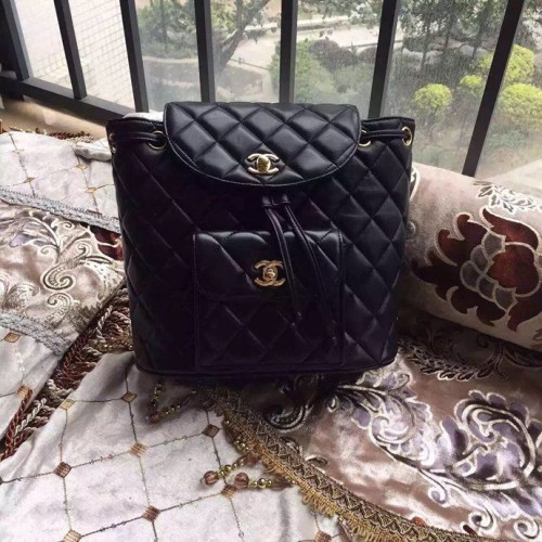 Chanel Sac à dos en peau de mouton Cuir d'origine A9036 Noir