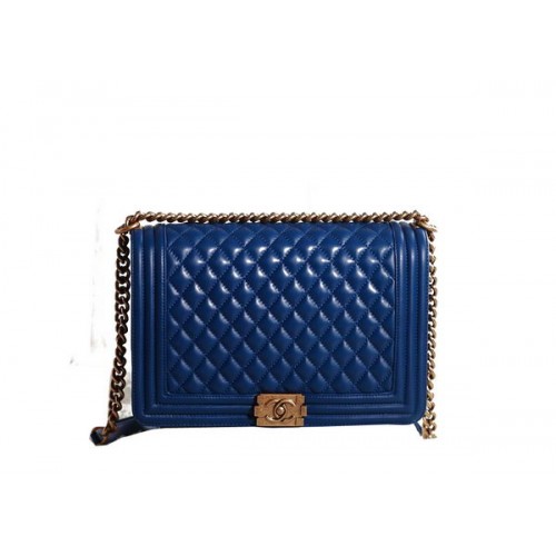 Sac à bandoulière Chanel Boy Flap en cuir d'origine bleu royal doré