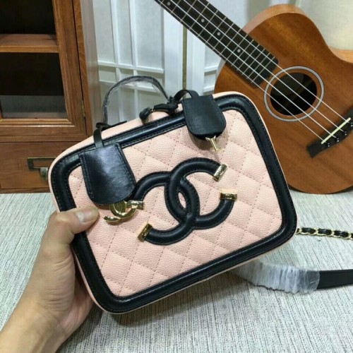 Mini sac à bandoulière en cuir de veau Chanel 6070 Rose