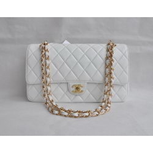 Chanel Classic 2.55 Series Sac à rabat matelassé à chaîne dorée en cuir d'agneau blanc 1113