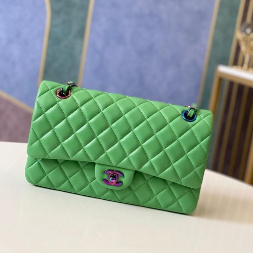 Chanel Sac à Main Classique Agneau Couleur Métal A01112 Vert