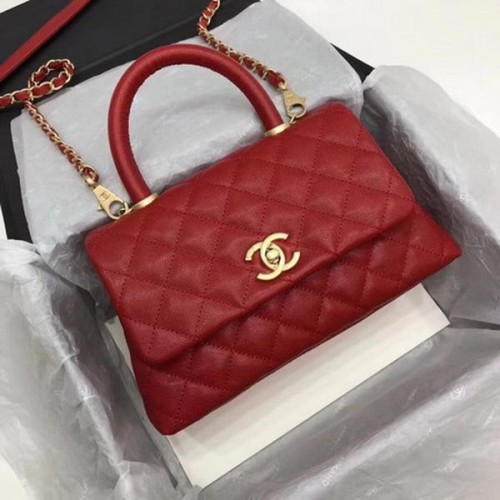 Chanel Sac à poignée supérieure classique Motif cannage rouge A92290 Doré