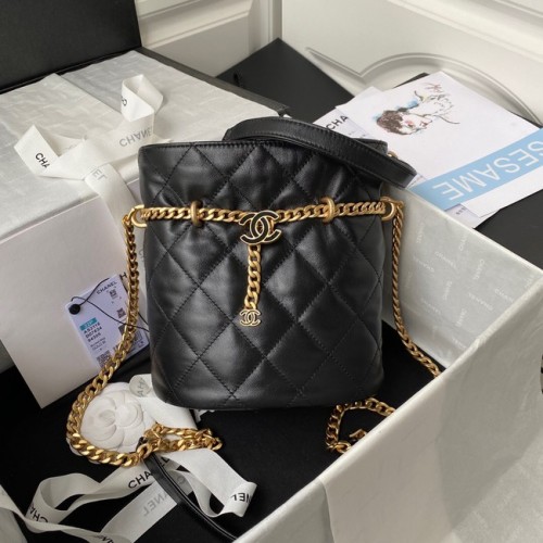 Chanel Sac à cordon en métal doré AS3116 noir