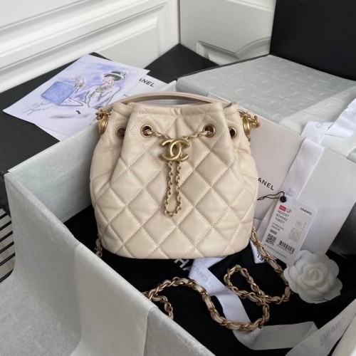 Chanel Sac à cordon en peau de mouton AS2057 Beige