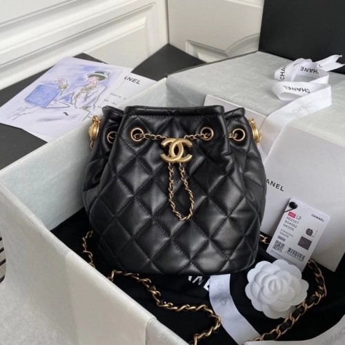 Chanel sac à cordon en peau de mouton AS2057 noir