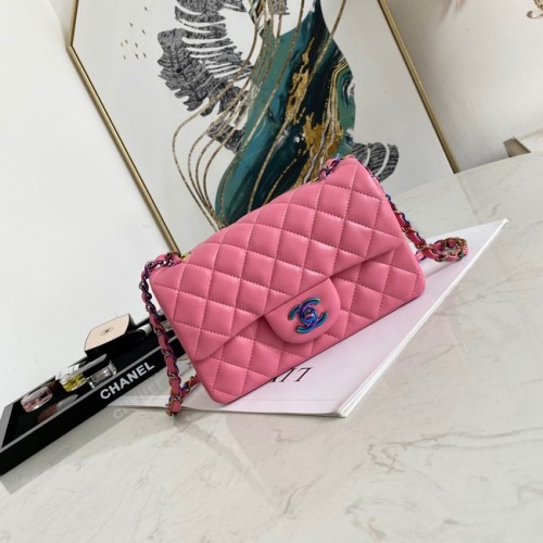 Sac à bandoulière en cuir d'agneau à rabat Chanel 1116 rose