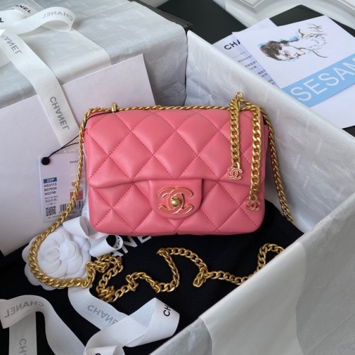 Mini sac à bandoulière en cuir d'agneau à rabat Chanel AS3113 rose