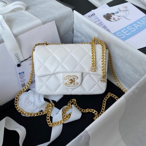 Mini sac à bandoulière en cuir d'agneau à rabat Chanel AS3113 blanc