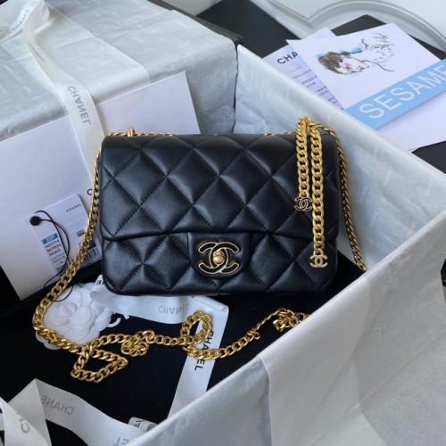 Chanel Petit sac à bandoulière en cuir d'agneau à rabat AS3114 noir