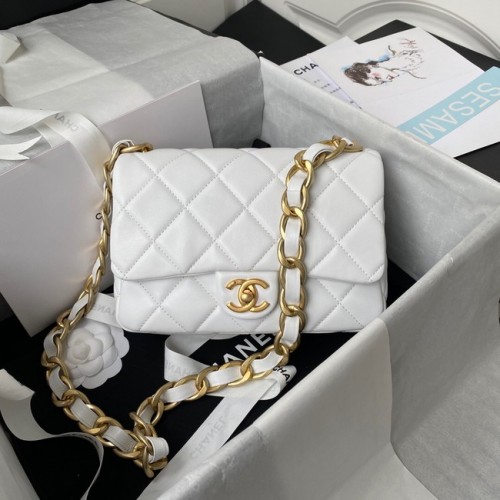 CHANEL Sac à bandoulière à rabat en cuir d'agneau 2022SS blanc