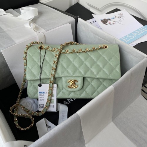 Chanel Sac à bandoulière à rabat Cuir de veau grainé A01112 métal doré vert