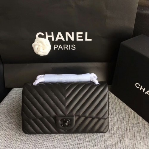 Chanel Flap Sacs à bandoulière Noir Original en peau de mouton CF1112