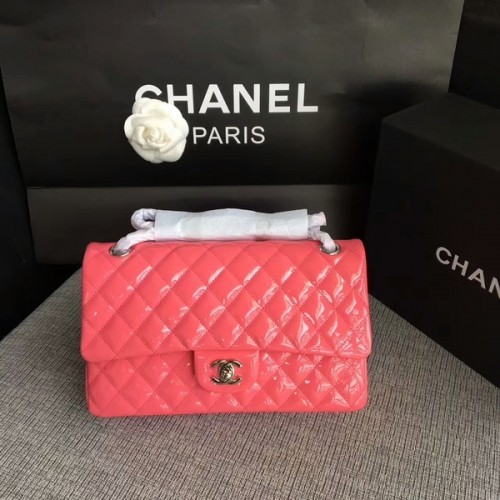 Sacs à bandoulière à rabat Chanel rose cuir verni d'origine CF1112 argent