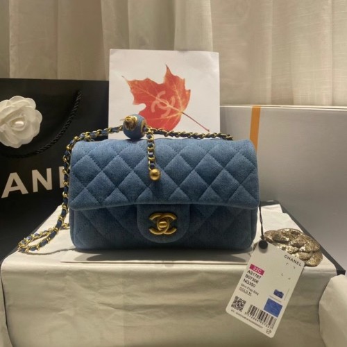 Sac à bandoulière en jean Chanel Flap AS1116 bleu