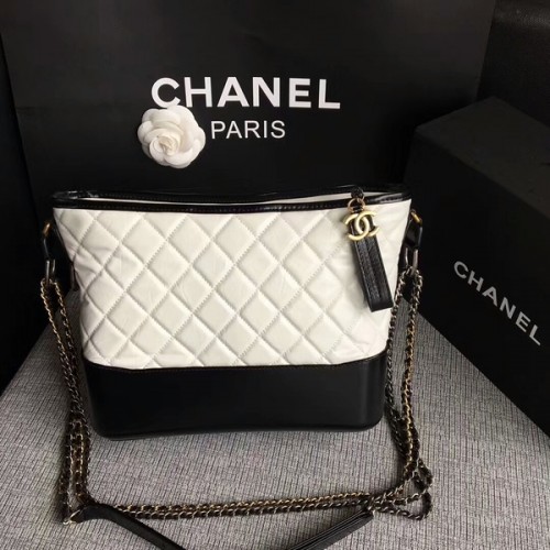 Chanel Gabrielle Sac à bandoulière Original en cuir de veau A93842 Noir et blanc