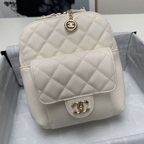 Sac à dos Chanel en cuir de veau grainé métal doré AS0003 blanc crème