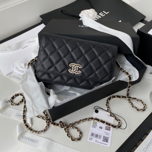 Chanel petit sac à bandoulière en cuir de veau grainé AP2734 noir
