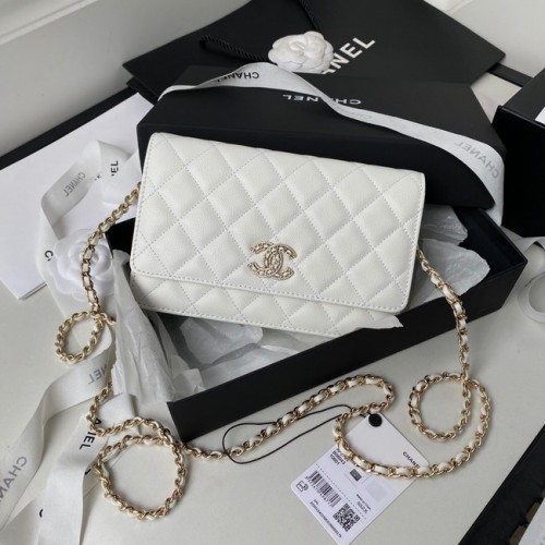 Chanel petit sac à bandoulière en cuir de veau grainé AP2734 blanc