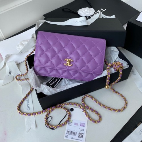 Chanel Sac à bandoulière à rabat en cuir d'agneau AP1450 Violet