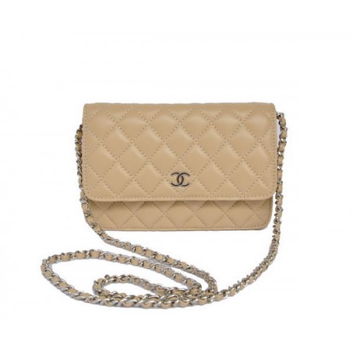 Chanel Sac à rabat en cuir d'agneau A33814 Abricot Argent