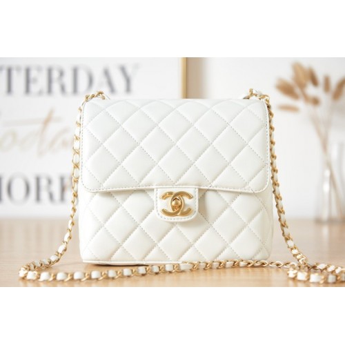 Chanel MINI SAC À RABAT EN CUIR D'AGNEAU AS3648 blanc