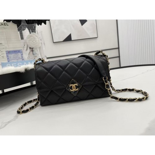 Sac à bandoulière en cuir d'agneau à rabat Chanel AS2557 noir