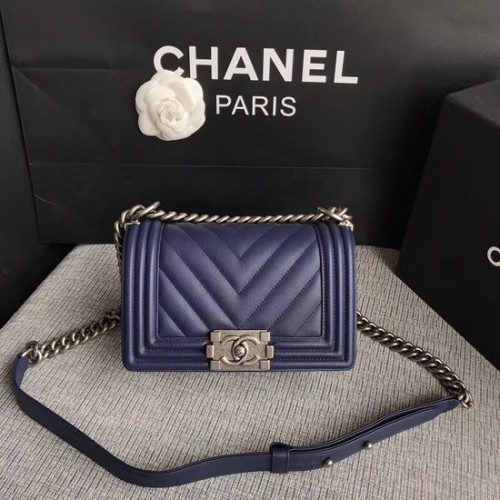 Chanel Le Boy Flap Sac à bandoulière Original Cuir de veau A67085 Boucle argentée bleu foncé