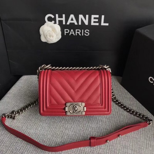 Chanel Le Boy Flap Sac à bandoulière Original Cuir de veau A67085 Boucle argentée rouge foncé