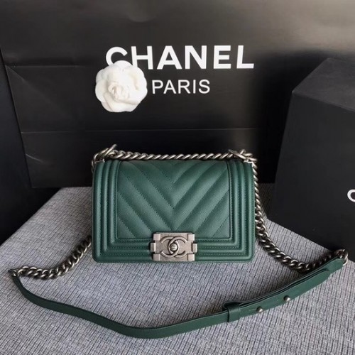Chanel Le Boy Flap Sac à bandoulière en cuir caviar original P67085 Boucle argentée vert noirâtre