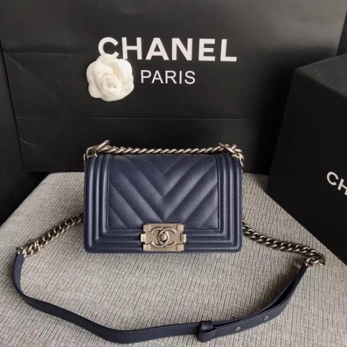 Chanel Le Boy Flap Sac à bandoulière en cuir de caviar original P67085 boucle argentée bleu foncé