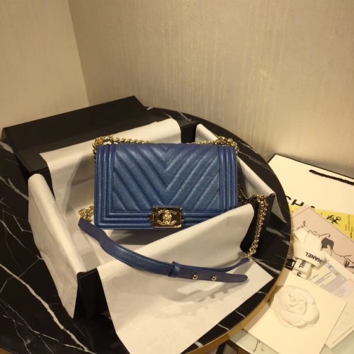 Chanel Le Boy Flap Sac à bandoulière Cuir d'origine Bleu V67086 Or