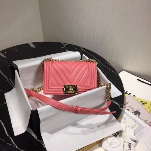 Chanel Le Boy Flap Sac à bandoulière Cuir d'origine Rose V67085 Or