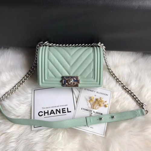 Chanel Leboy Original Caviar sac à bandoulière en cuir A67085 chaîne en argent vert clair